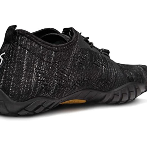 Barefoot running shoes for men